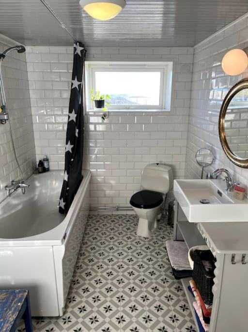 Stave Sjarmerende Hus Med Orkesterplass Til Hav Og Fjell المظهر الخارجي الصورة